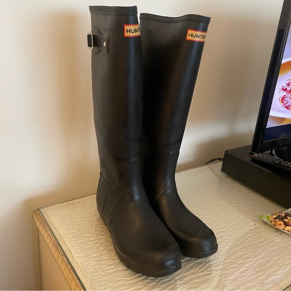 Black Hunter Rainboots size 8 (39)